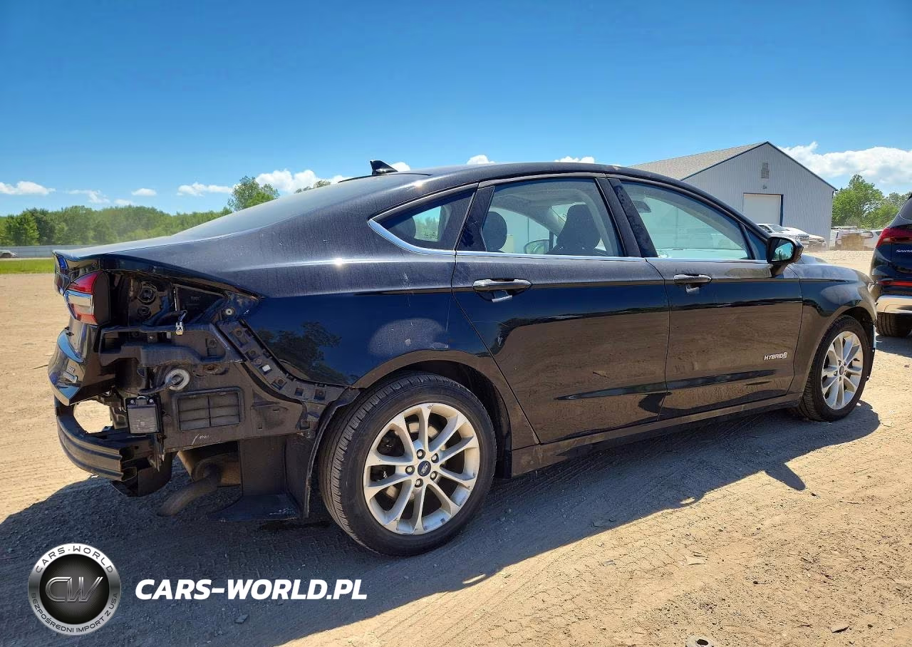 2019 Ford Fusion Se VIN:3FA6P0LU9KR181080 - 3