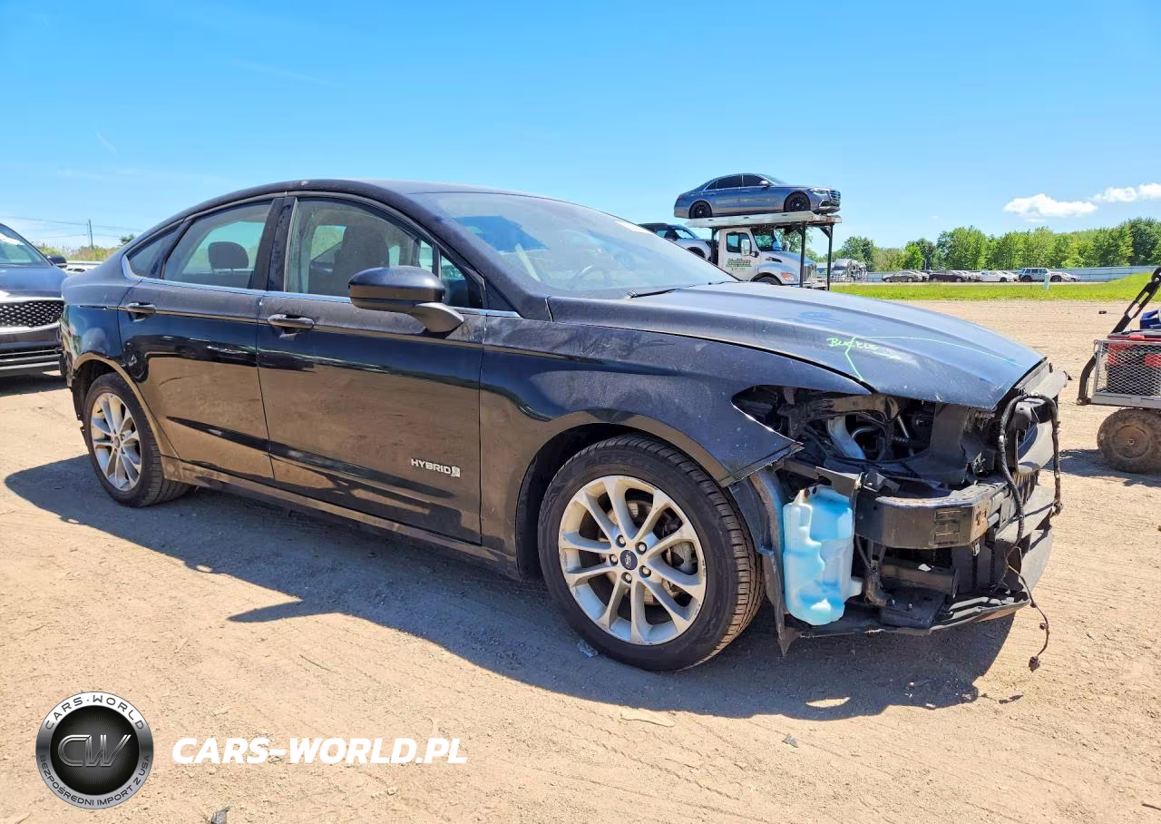 2019 Ford Fusion Se VIN:3FA6P0LU9KR181080 - 4