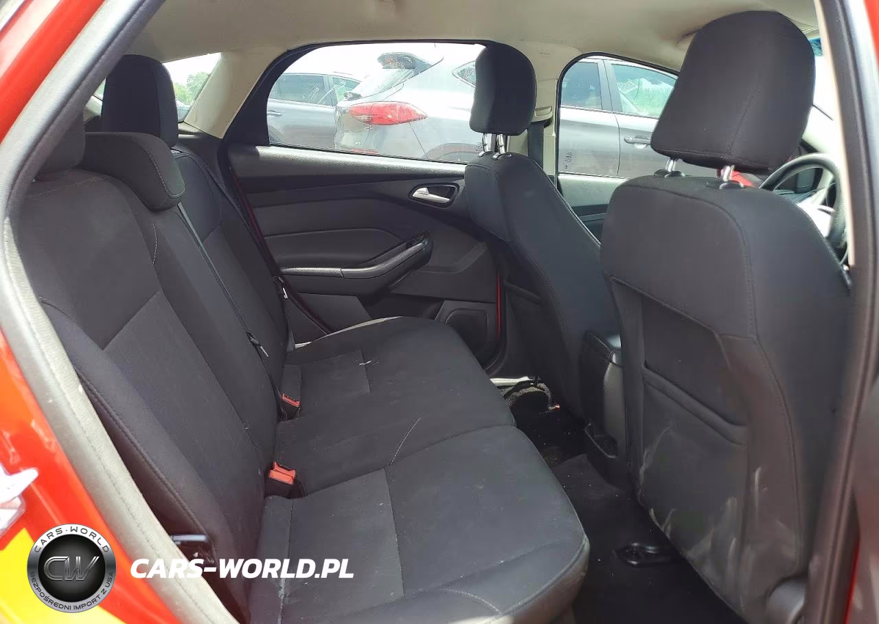 2017 Ford Focus Se VIN:1FADP3K23HL282230 - 10