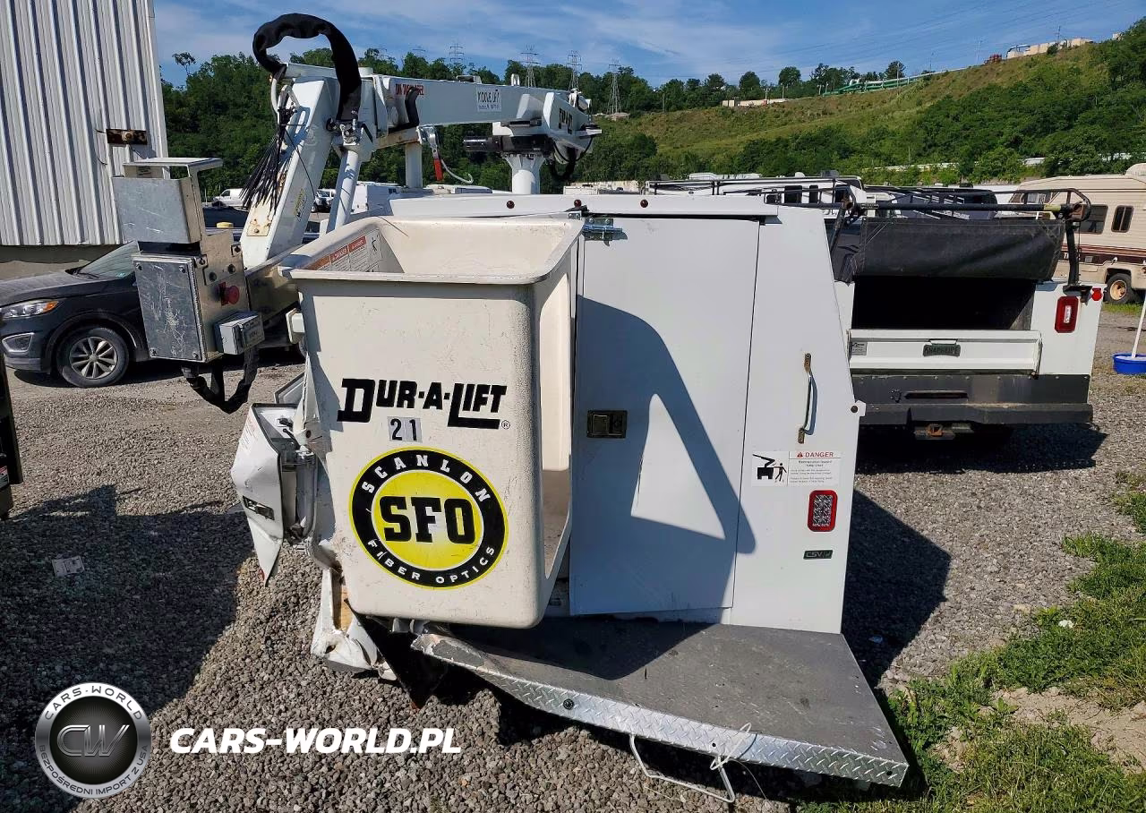 2024 Ford E350 Van With Bucket Lift VIN:1FDWE3FN9RDD08706 - 6
