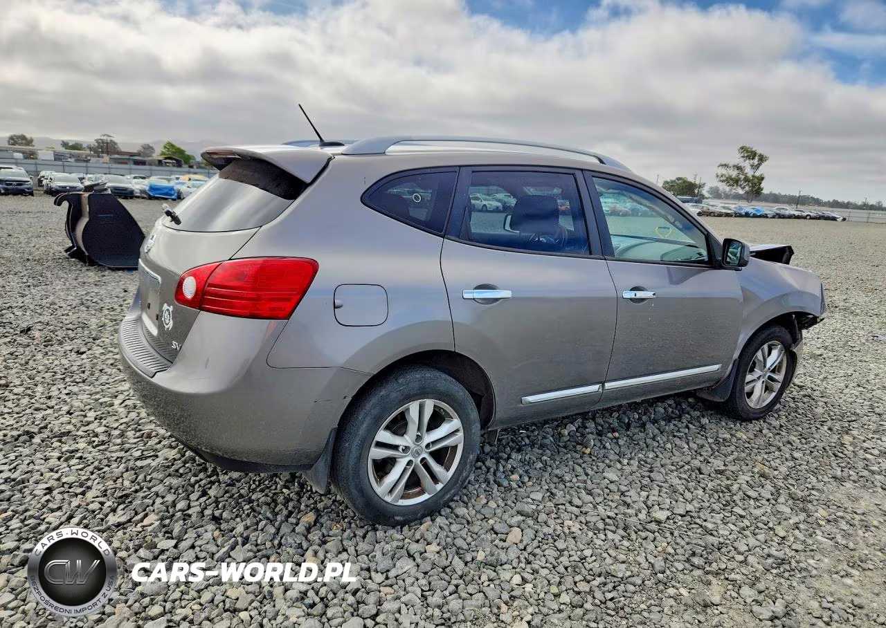 2013 Nissan Rogue S VIN:JN8AS5MT2DW529070 - 3