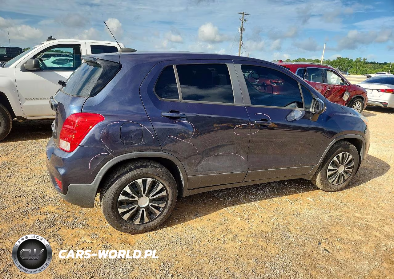 2019 Chevrolet Trax Ls VIN:3GNCJKSB0KL128515 - 3