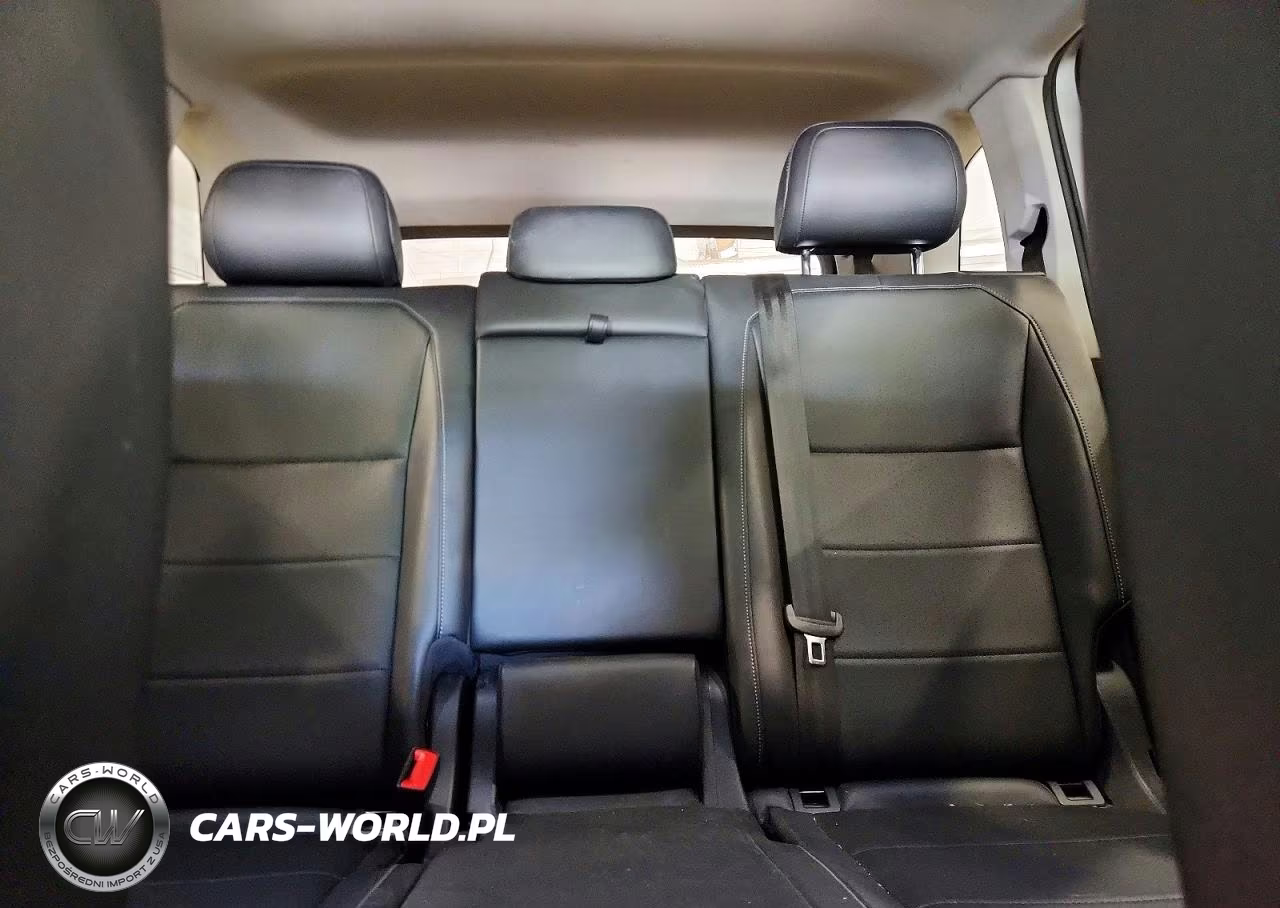 2019 Volkswagen Tiguan Se VIN:3VV3B7AX5KM066900 - 10
