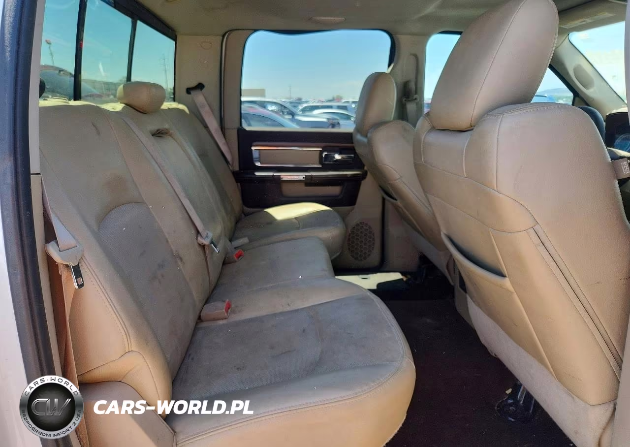 2014 Ram 2500 Laramie VIN:3C6UR5FL1EG114315 - 10