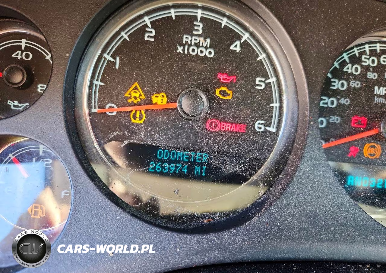 2008 Chevrolet Tahoe C1500 VIN:1GNFC13C08J193048 - 9