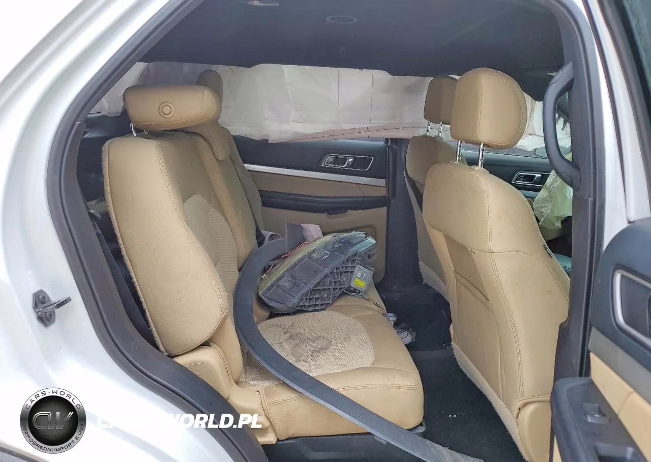 2016 Ford Explorer VIN:1FM5K7D82GGB33719 - 11