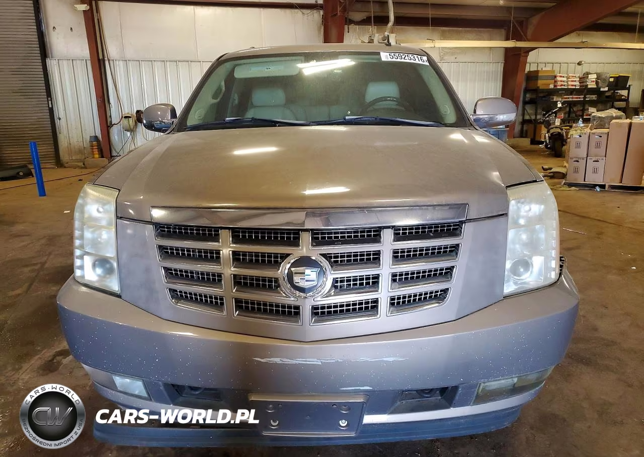 2007 Cadillac Escalade Luxury VIN:1GYFK63807R315986 - 5