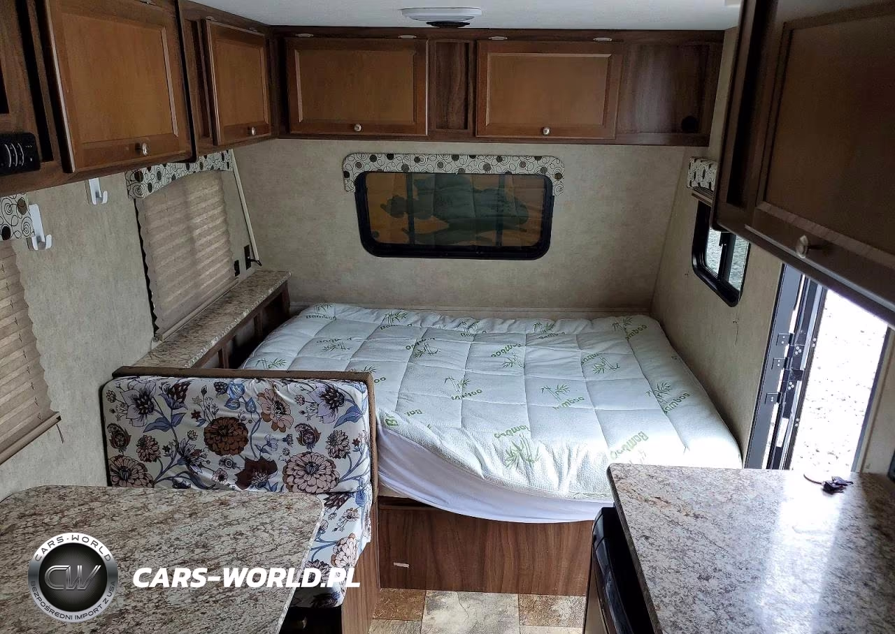 2017 Coachmen Clipper 17Bh VIN:5ZT2CWFC3HJ112946 - 5