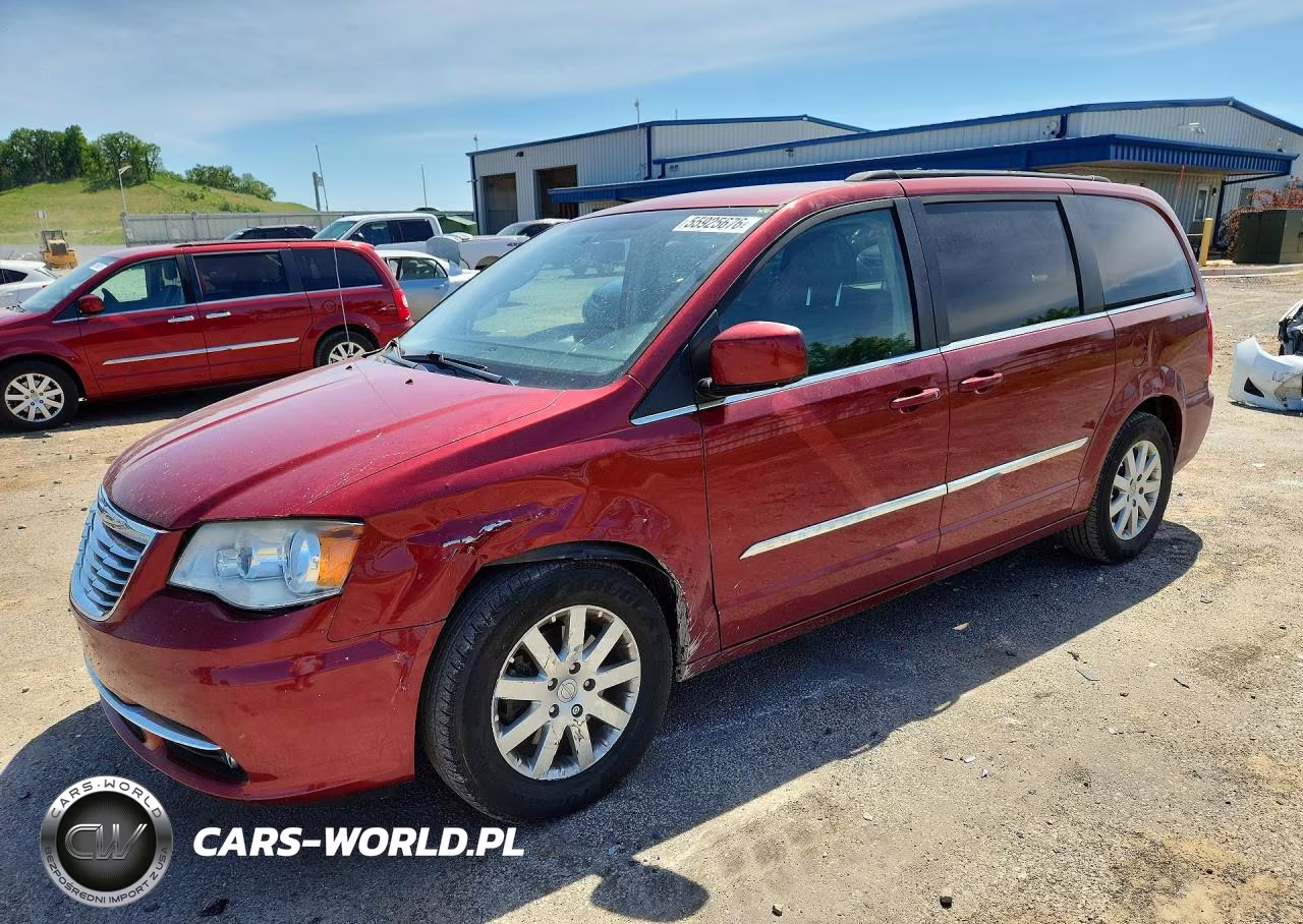 2012 Chrysler Town & Country Touring – zdjęcie 1 z 13