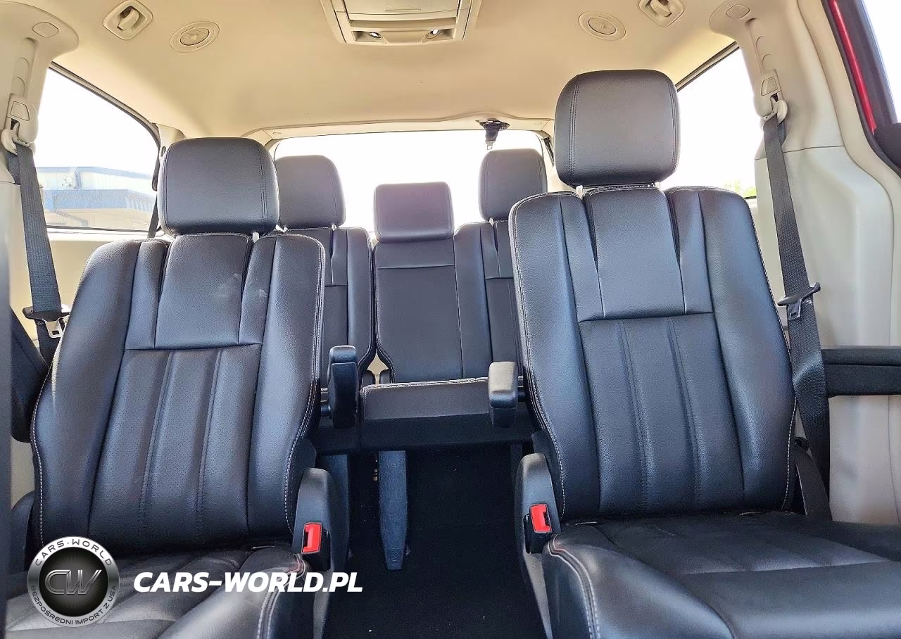 2012 Chrysler Town & Country Touring VIN:2C4RC1BG9CR259594 - 10