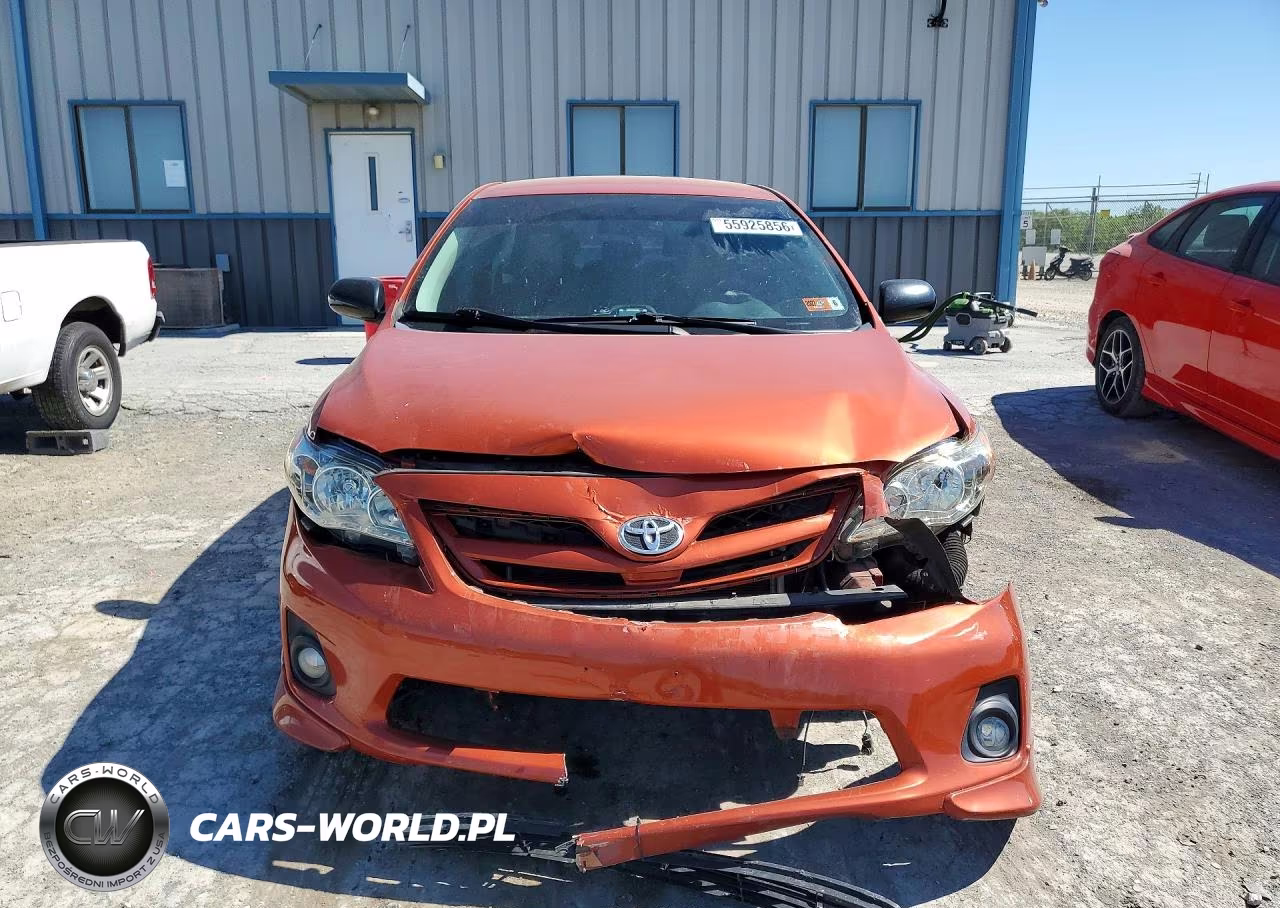 2013 Toyota Corolla S Special Edition VIN:2T1BU4EE2DC075965 - 5