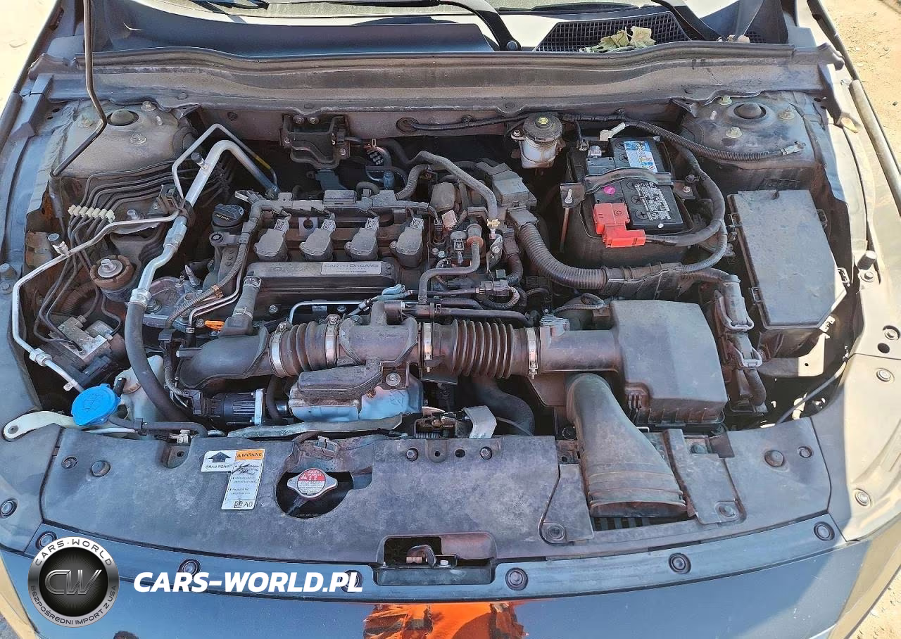2018 Honda Accord Sport VIN:1HGCV1F3XJA092012 - 11