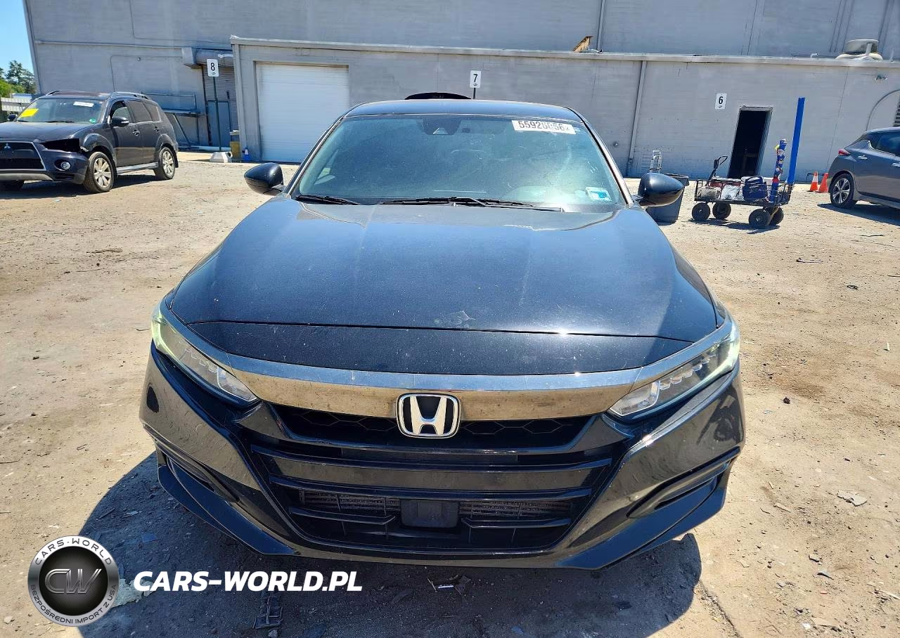 2018 Honda Accord Sport VIN:1HGCV1F3XJA092012 - 5