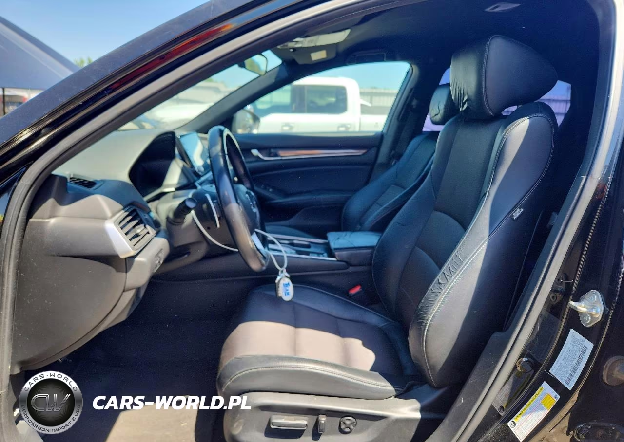 2018 Honda Accord Sport VIN:1HGCV1F3XJA092012 - 7