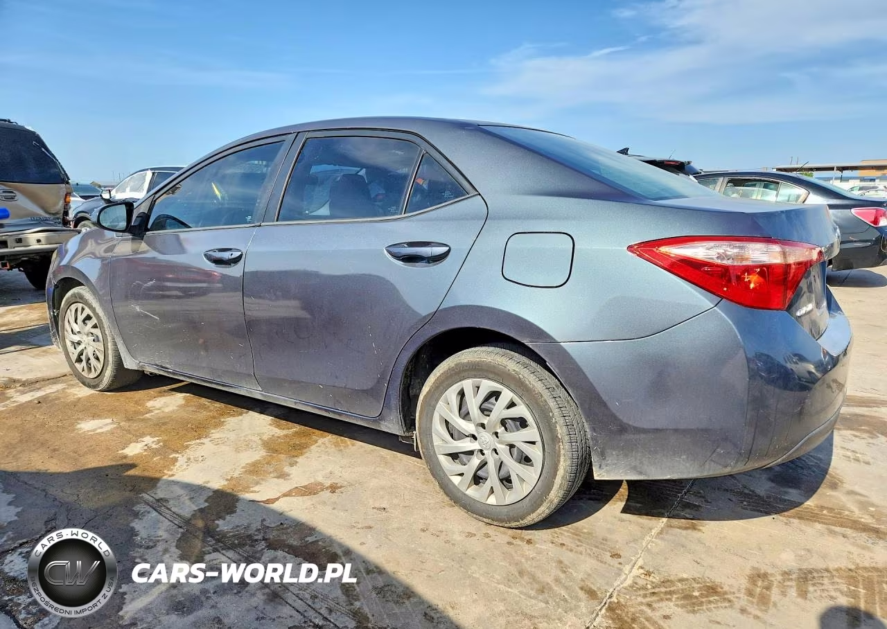 2017 Toyota Corolla Le VIN:5YFBURHE4HP574328 - 2