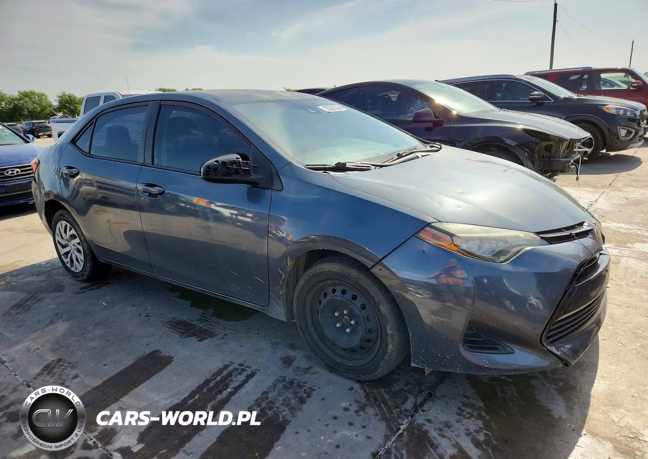 2017 Toyota Corolla Le VIN:5YFBURHE4HP574328 - 4