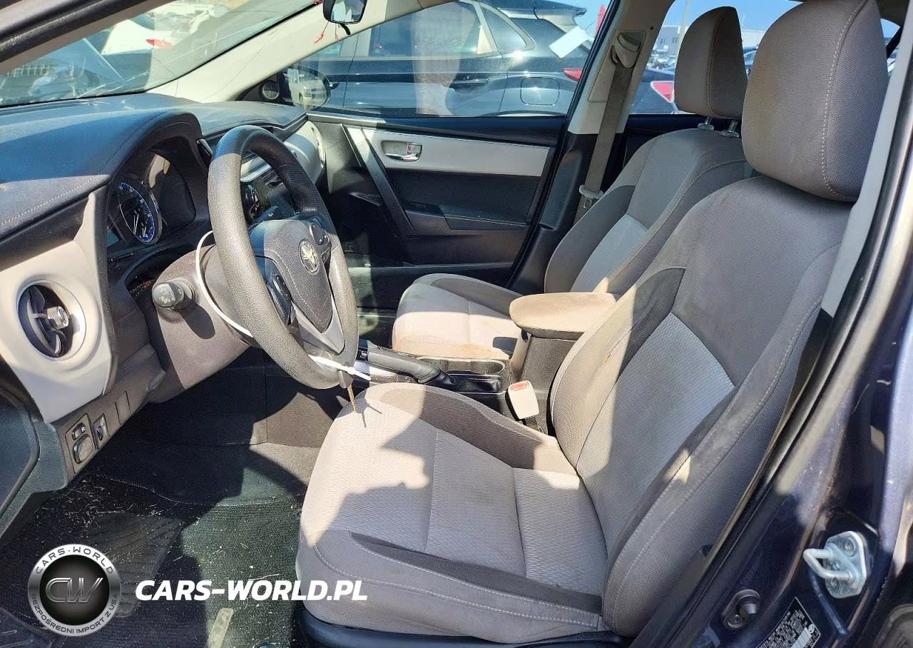 2017 Toyota Corolla Le VIN:5YFBURHE4HP574328 - 7