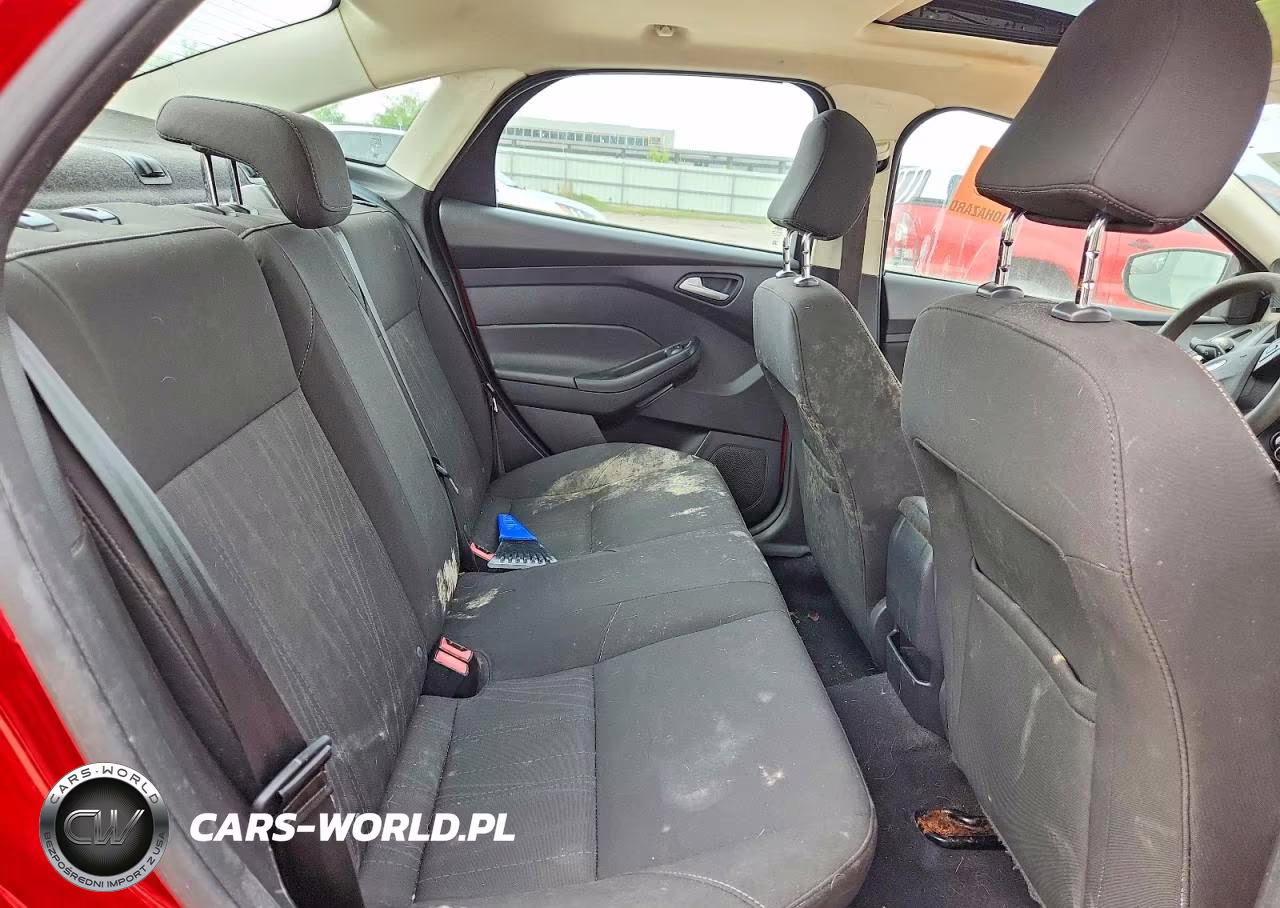 2015 Ford Focus Se VIN:1FADP3F21FL262582 - 10