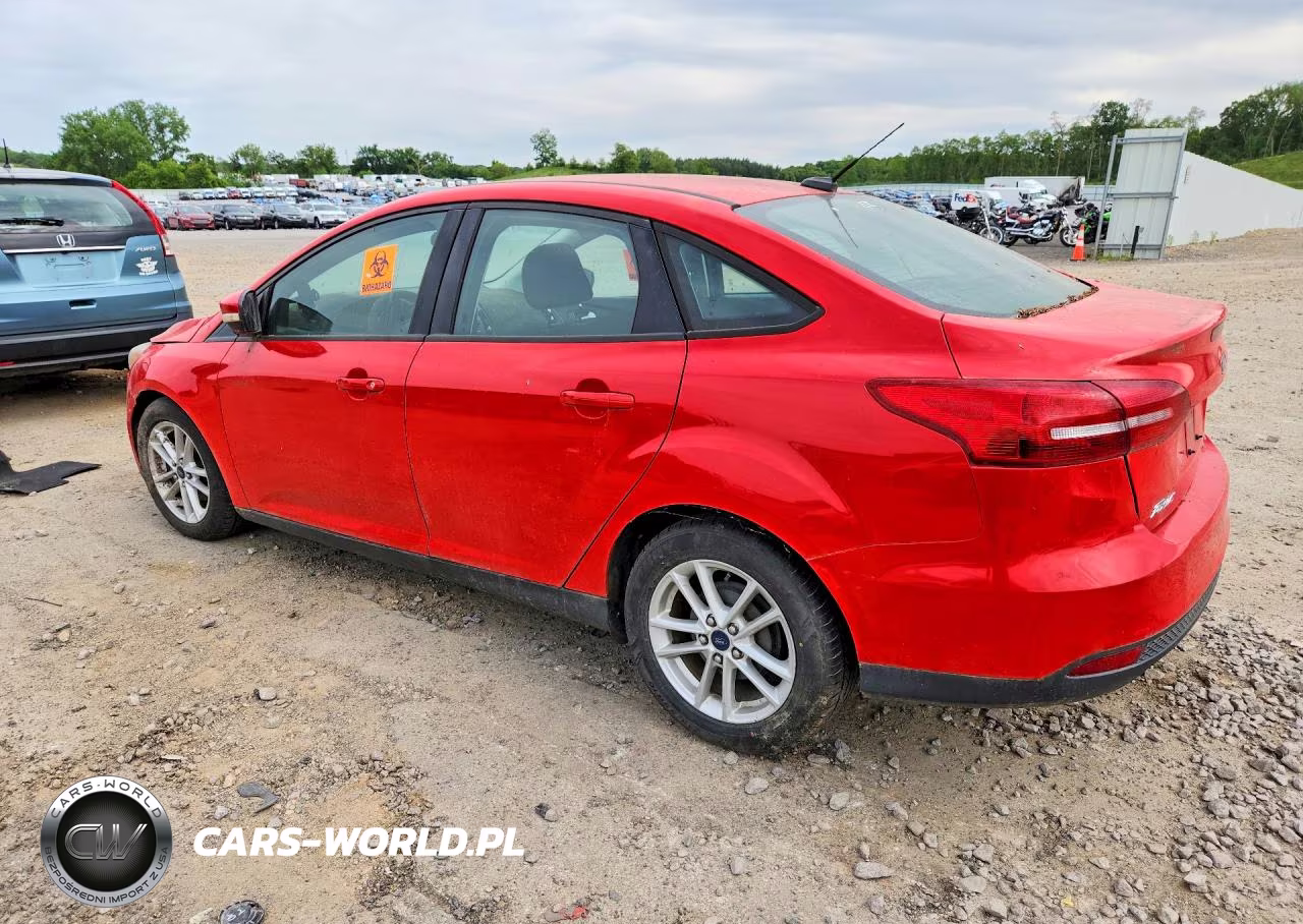 2015 Ford Focus Se VIN:1FADP3F21FL262582 - 2