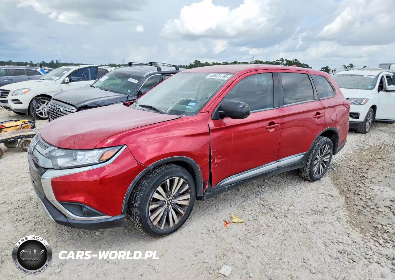 2020 Mitsubishi Outlander Es – zdjęcie 1 z 12