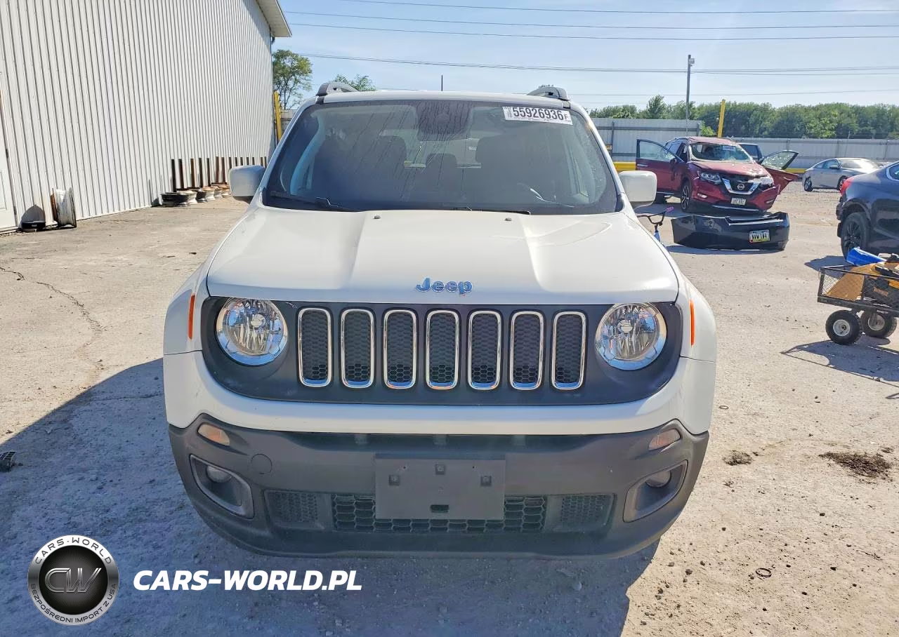 2018 Jeep Renegade Latitude VIN:ZACCJABB7JPG80490 - 5