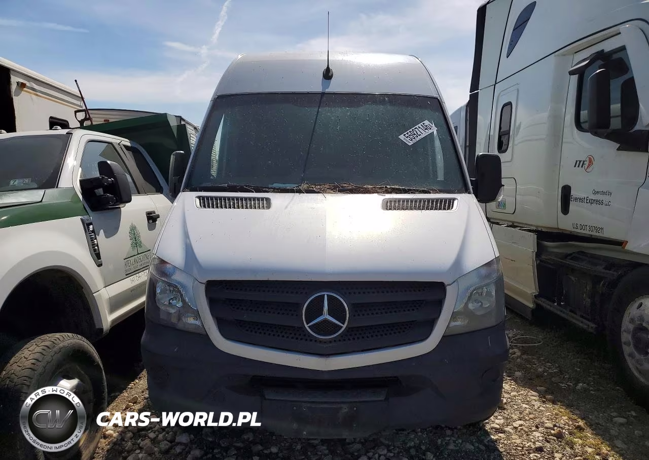 2018 Mercedes-Benz Sprinter 2500 VIN:WD3PE8CD5JP611111 - 5