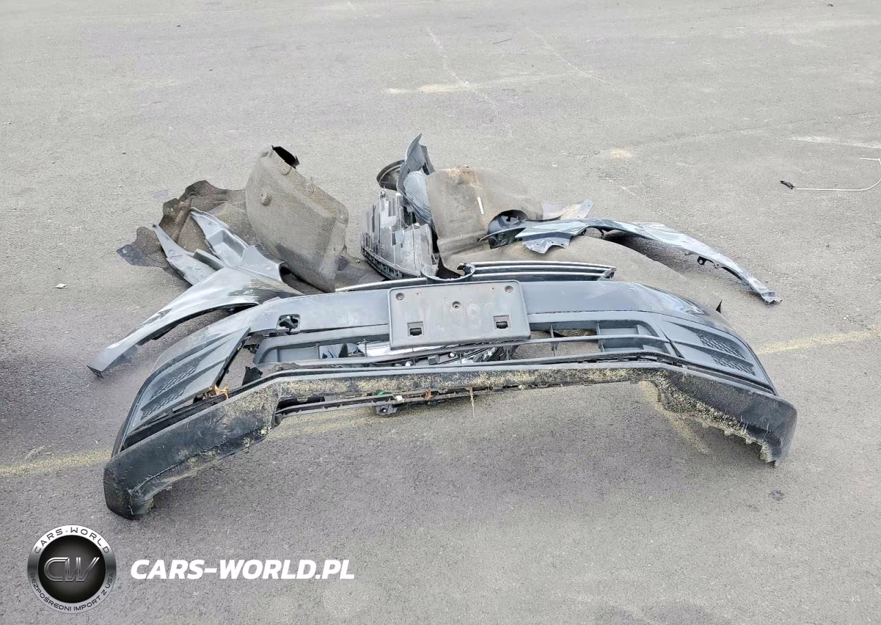 2024 Chrysler Pacifica Hybrid Select VIN:2C4RC1S73RR102913 - 13