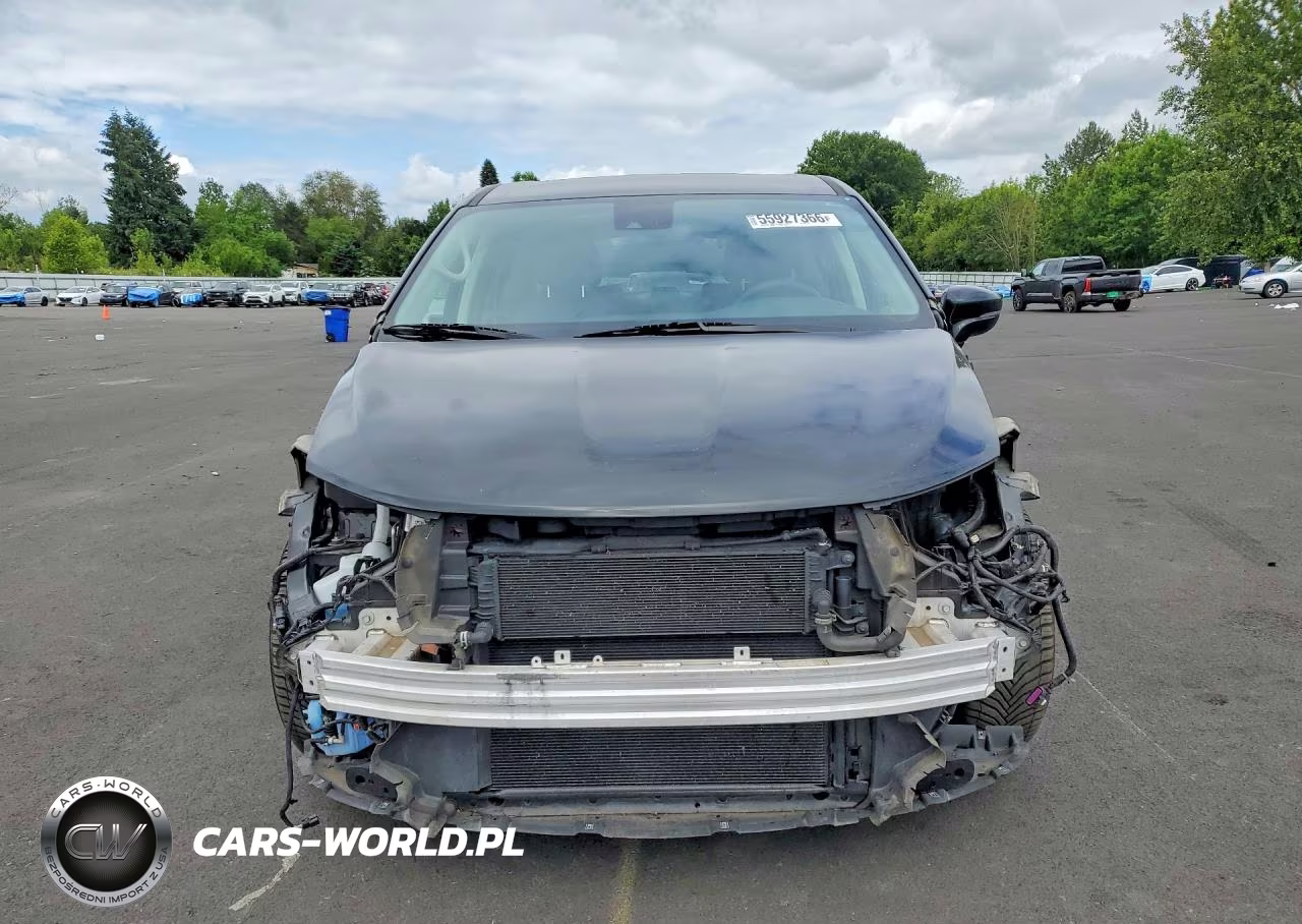 2024 Chrysler Pacifica Hybrid Select VIN:2C4RC1S73RR102913 - 5