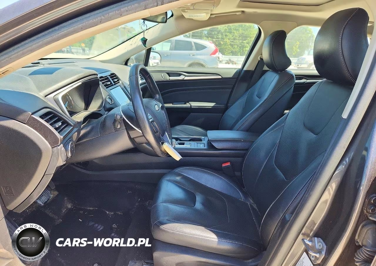 2019 Ford Fusion Titanium VIN:3FA6P0RU3KR257853 - 7