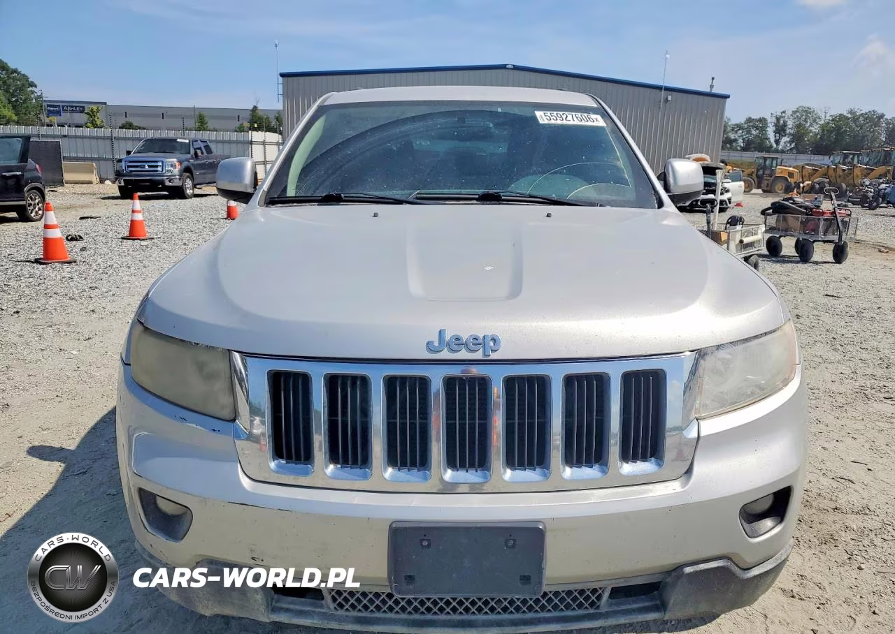 2013 Jeep Grand Cherokee Laredo VIN:1C4RJFAG1DC599577 - 5