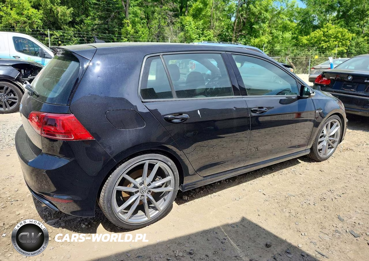 2017 Volkswagen Golf R VIN:WVWWF7AU4HW155145 - 3