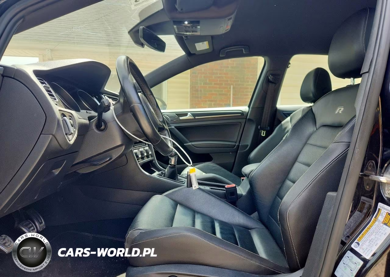 2017 Volkswagen Golf R VIN:WVWWF7AU4HW155145 - 7