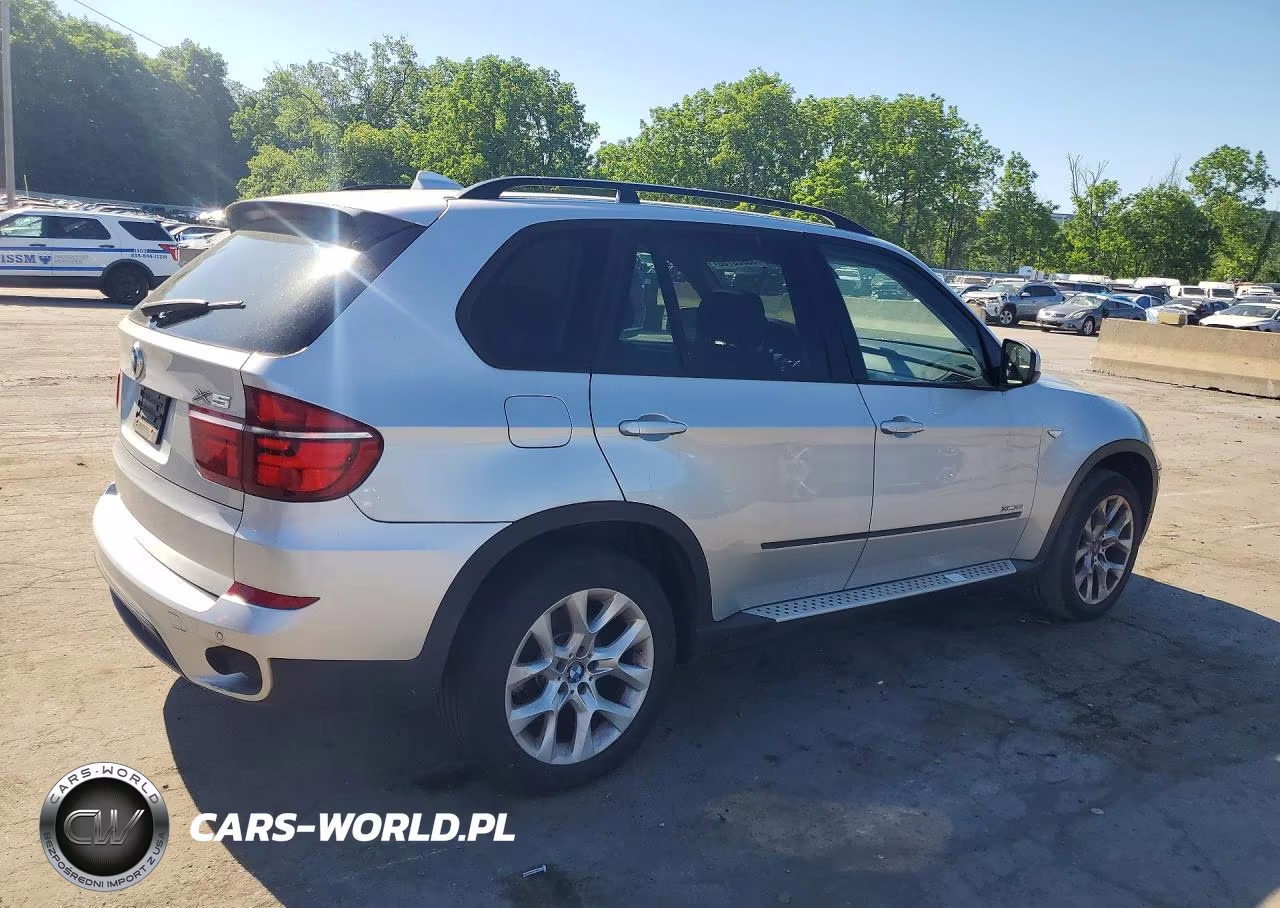 2011 BMW X5 xDrive35I VIN:5UXZV4C53BL741069 - 3