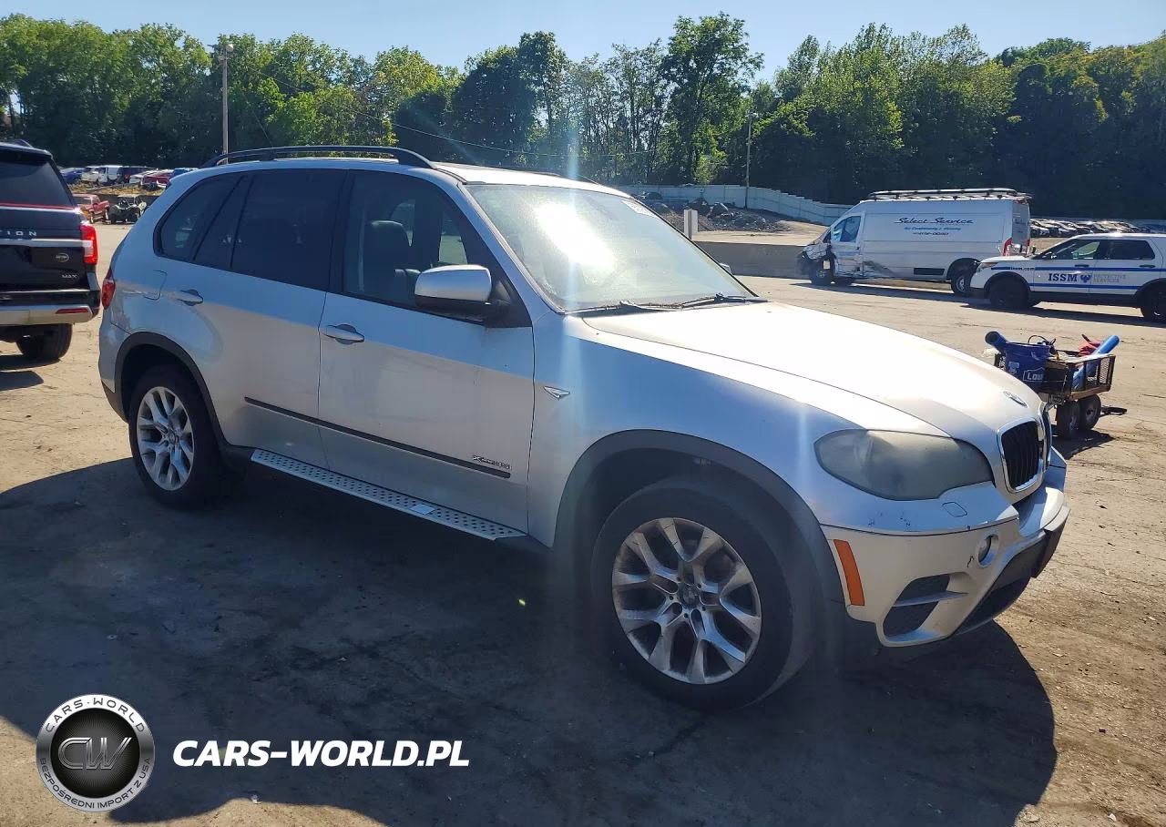2011 BMW X5 xDrive35I VIN:5UXZV4C53BL741069 - 4