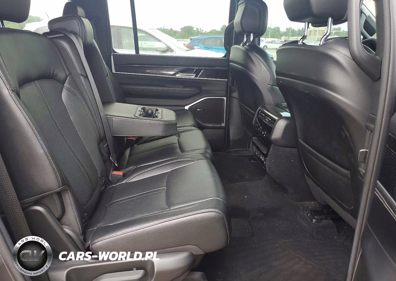 2022 Jeep Wagoneer Series I VIN:1C4SJVAT3NS221213 - 11