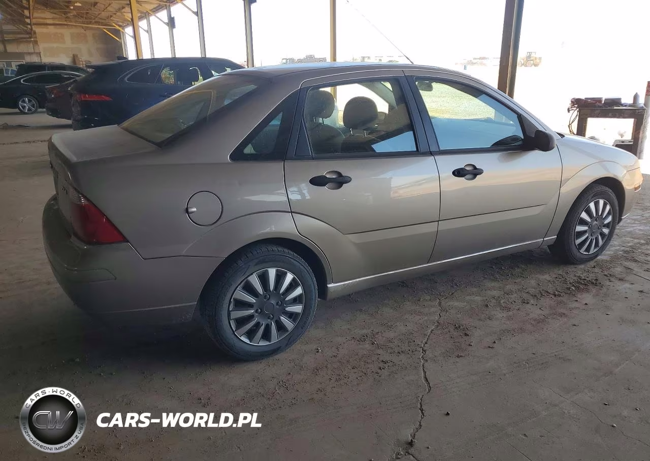 2005 Ford Focus Zx4 VIN:1FAFP34N55W225232 - 3