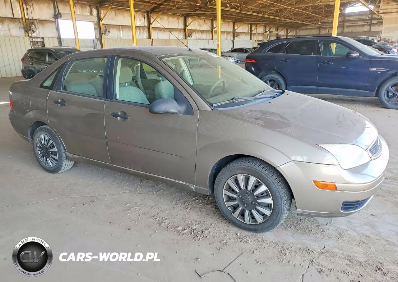 2005 Ford Focus Zx4 VIN:1FAFP34N55W225232 - 4