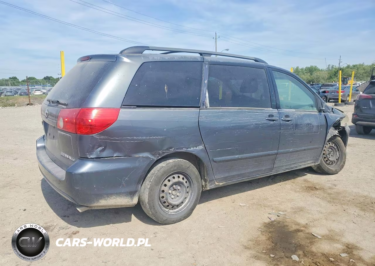 2007 Toyota Sienna Le 7-Passenger VIN:5TDZK23C57S004667 - 3