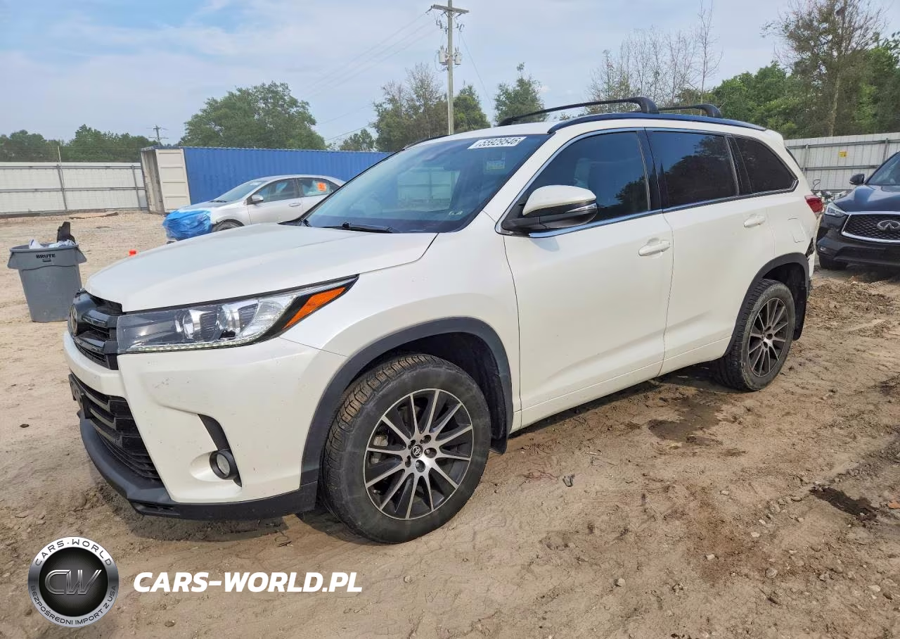 2017 Toyota Highlander Se