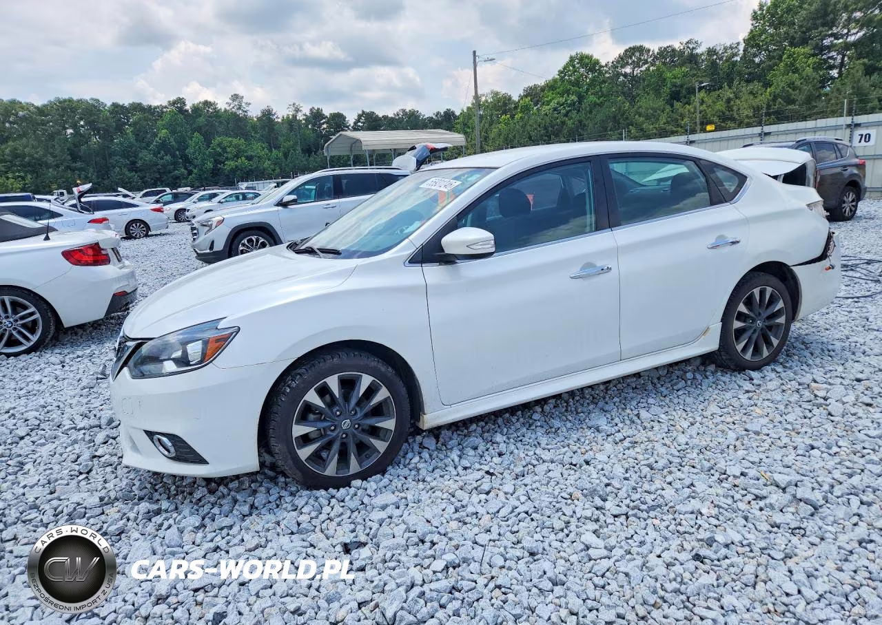 2017 Nissan Sentra Sr – zdjęcie 1 z 12