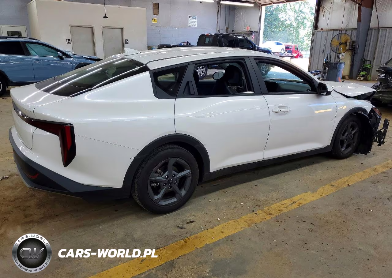 2025 Kia K4 Lxs VIN:3KPFT4DEXSE078830 - 3