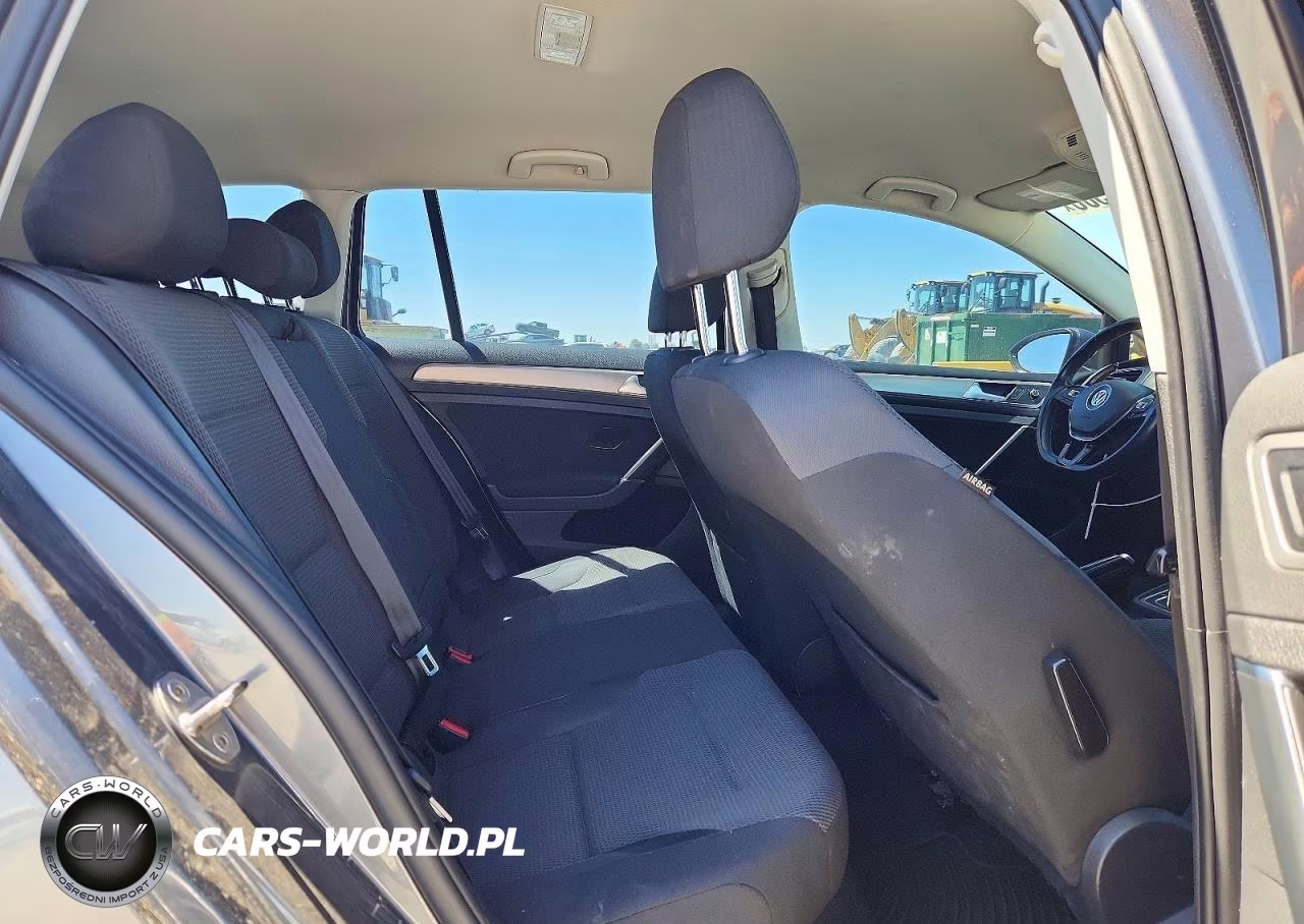 2017 Volkswagen Golf Sportwagen S VIN:3VW017AUXHM538122 - 10