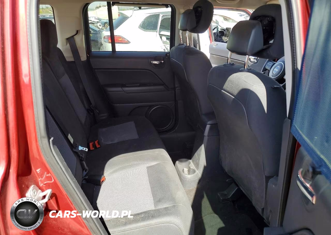 2014 Jeep Patriot Latitude VIN:1C4NJPFB5ED508694 - 10