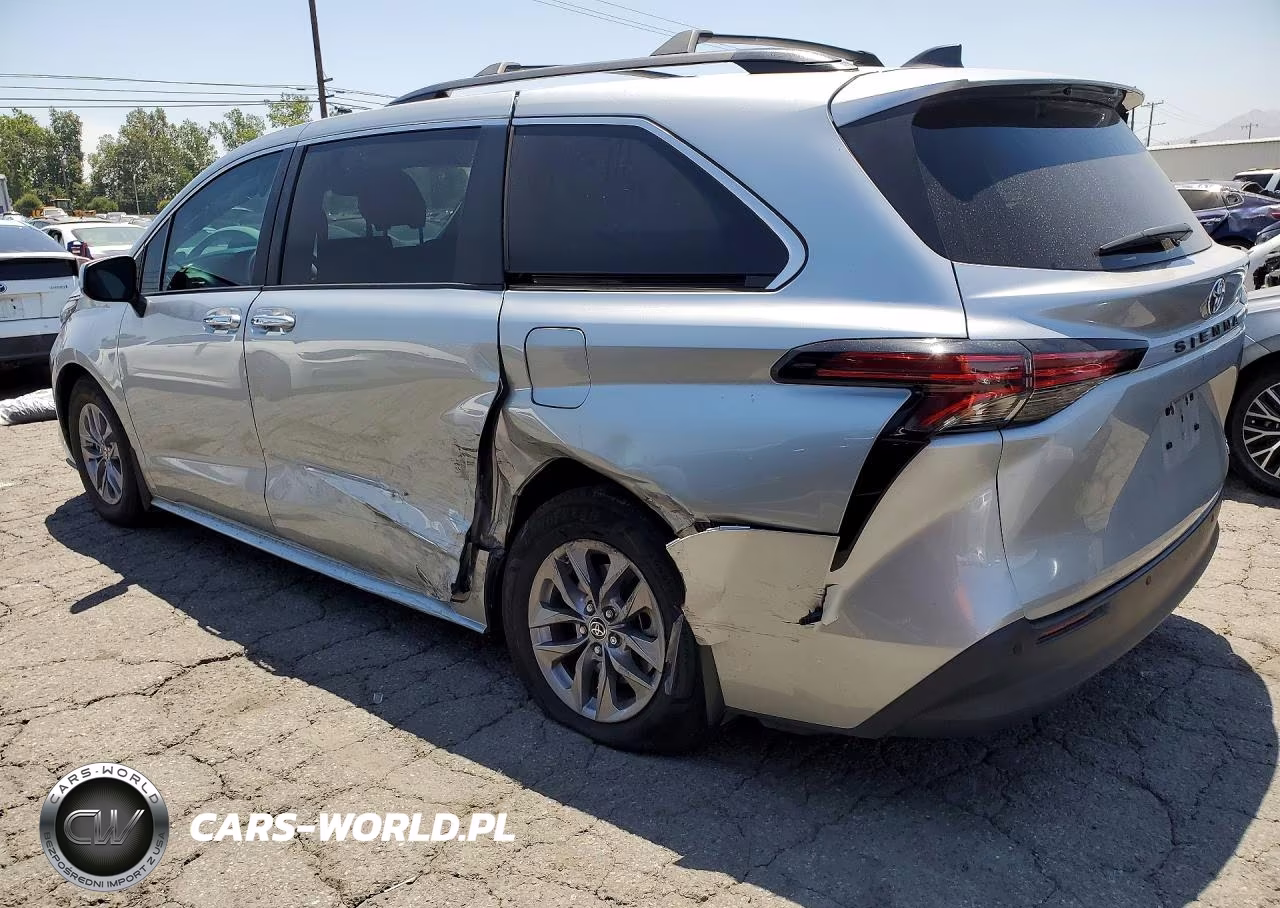 2022 Toyota Sienna Xle VIN:5TDYRKEC2NS132589 - 2