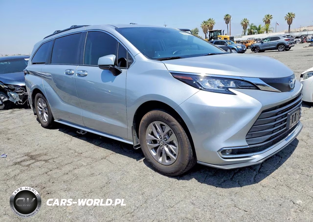 2022 Toyota Sienna Xle VIN:5TDYRKEC2NS132589 - 4