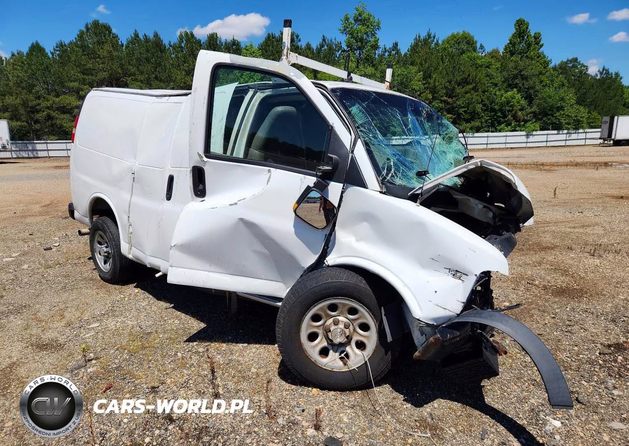 2009 Chevrolet Express G1500 Delivery Van VIN:1GCFG15X091112726 - 4