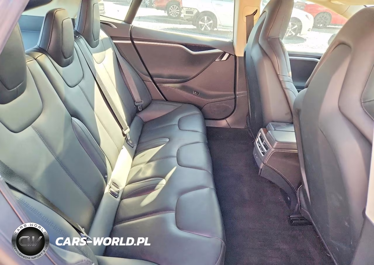 2016 Tesla Model S VIN:5YJSA1E27GF168445 - 10