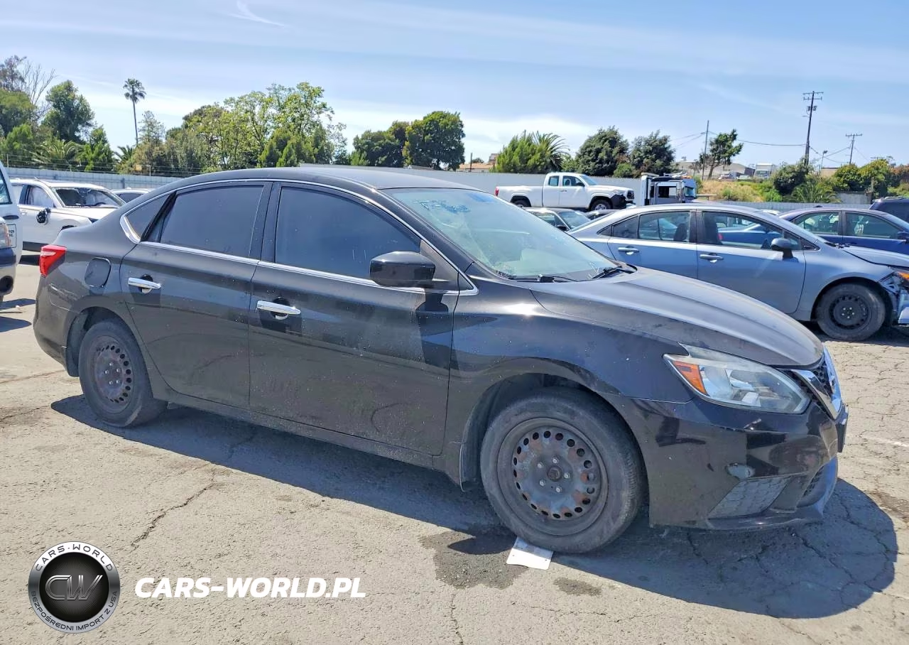 2019 Nissan Sentra S VIN:3N1AB7AP1KY257487 - 4