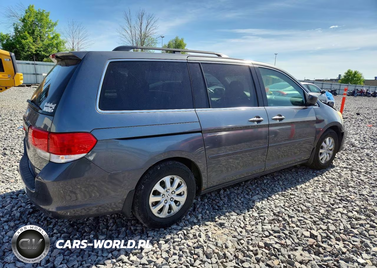 2010 Honda Odyssey Ex VIN:5FNRL3H42AB042423 - 3