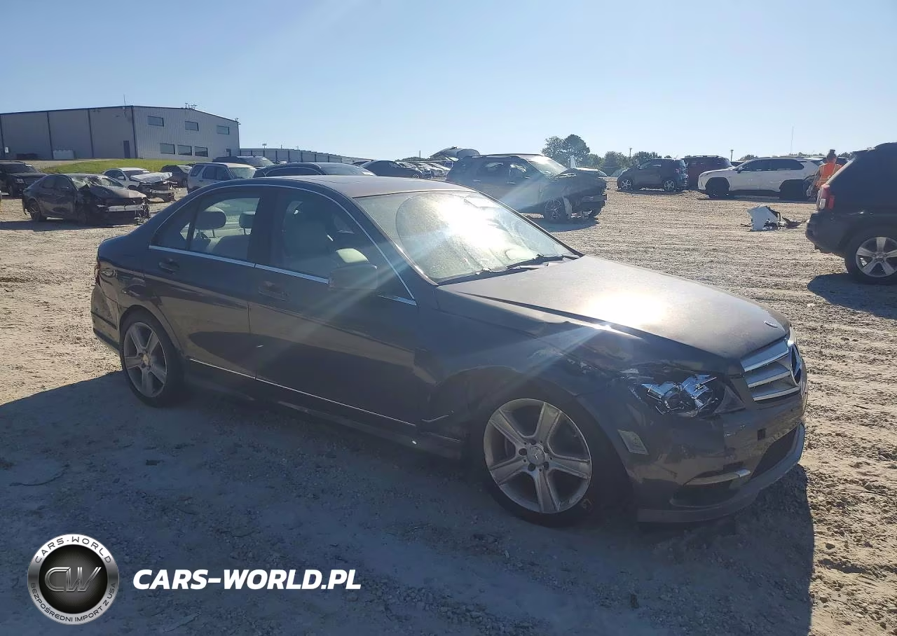 2011 Mercedes-Benz C 300 4Matic VIN:WDDGF8BB3BR145144 - 4